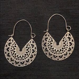 NWOT 🛍 Bundle for DISCOUNTS off Merch or Shipping